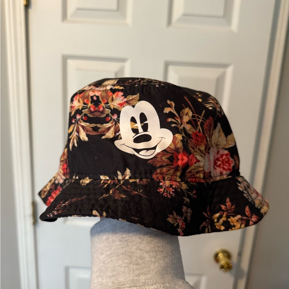Neff Mickey/Disney Bucket Hat